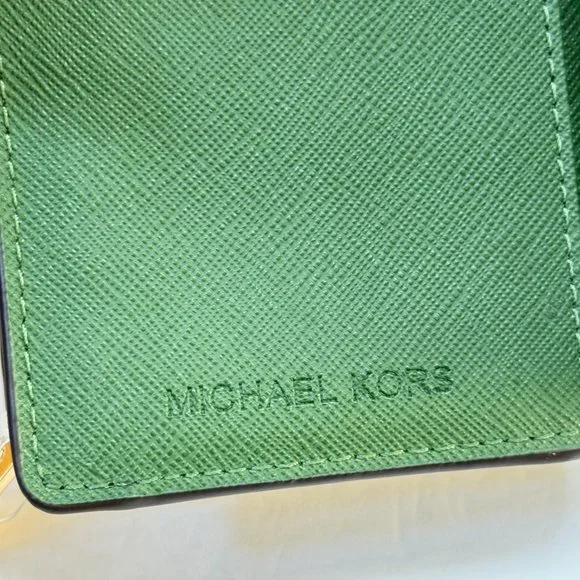 Michael Kors Jet Set Travel Medium Bifold Coin Zipper Wallet Fern Green - Picture 9 of 11